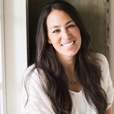 Joanna Gaines Contact Details, Phone Number, Address, Email, Whatsapp